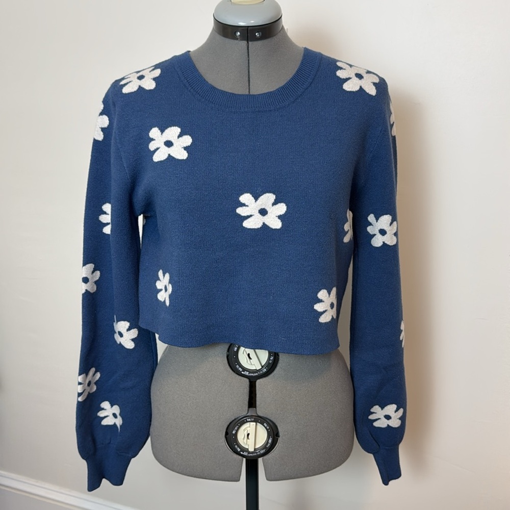 Ludovica Blue Floral Volume Sleeve Cropped Sweater